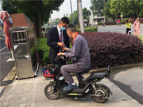 周继军3_副本.jpg