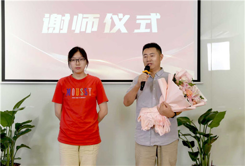 季度颁奖10_副本.jpg 季度颁奖10_副本.jpg