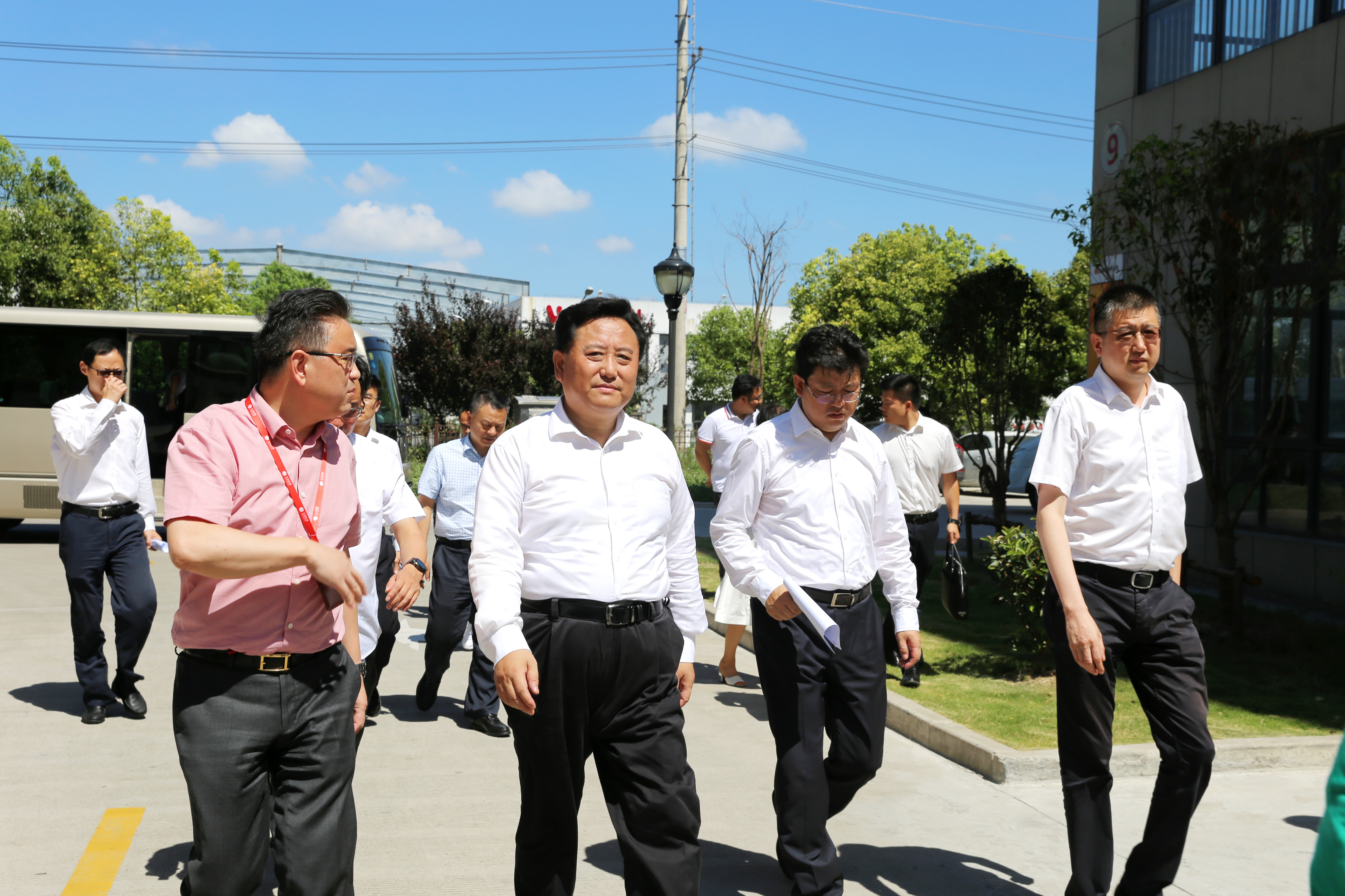 2019.8松江区委书记程向民莅临企福新尚科技园考察调研