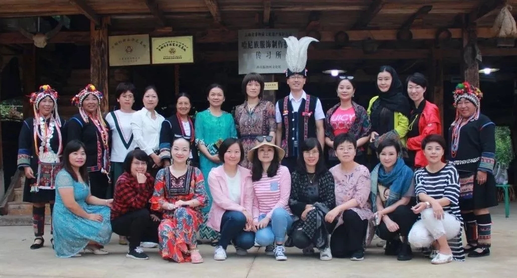 2019.9【精准扶贫】企福集团参加松江区妇联西双版纳扶贫工作