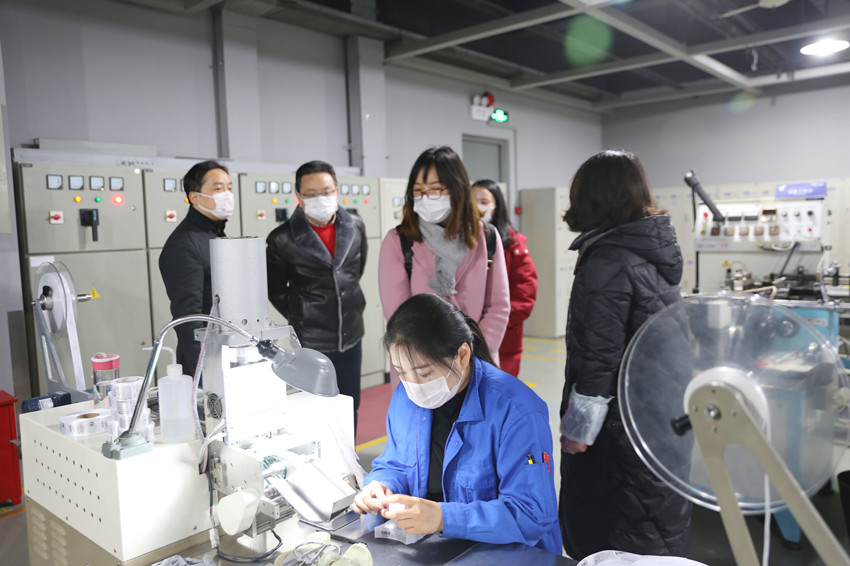 2020.2上海市经信委、松江区经委领导来到企福科技园区督查复工企业防疫工作