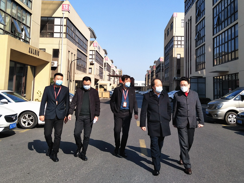 2020.3 奉贤区金汇镇党委副书记周志军来企福科技园检查防疫复工情况