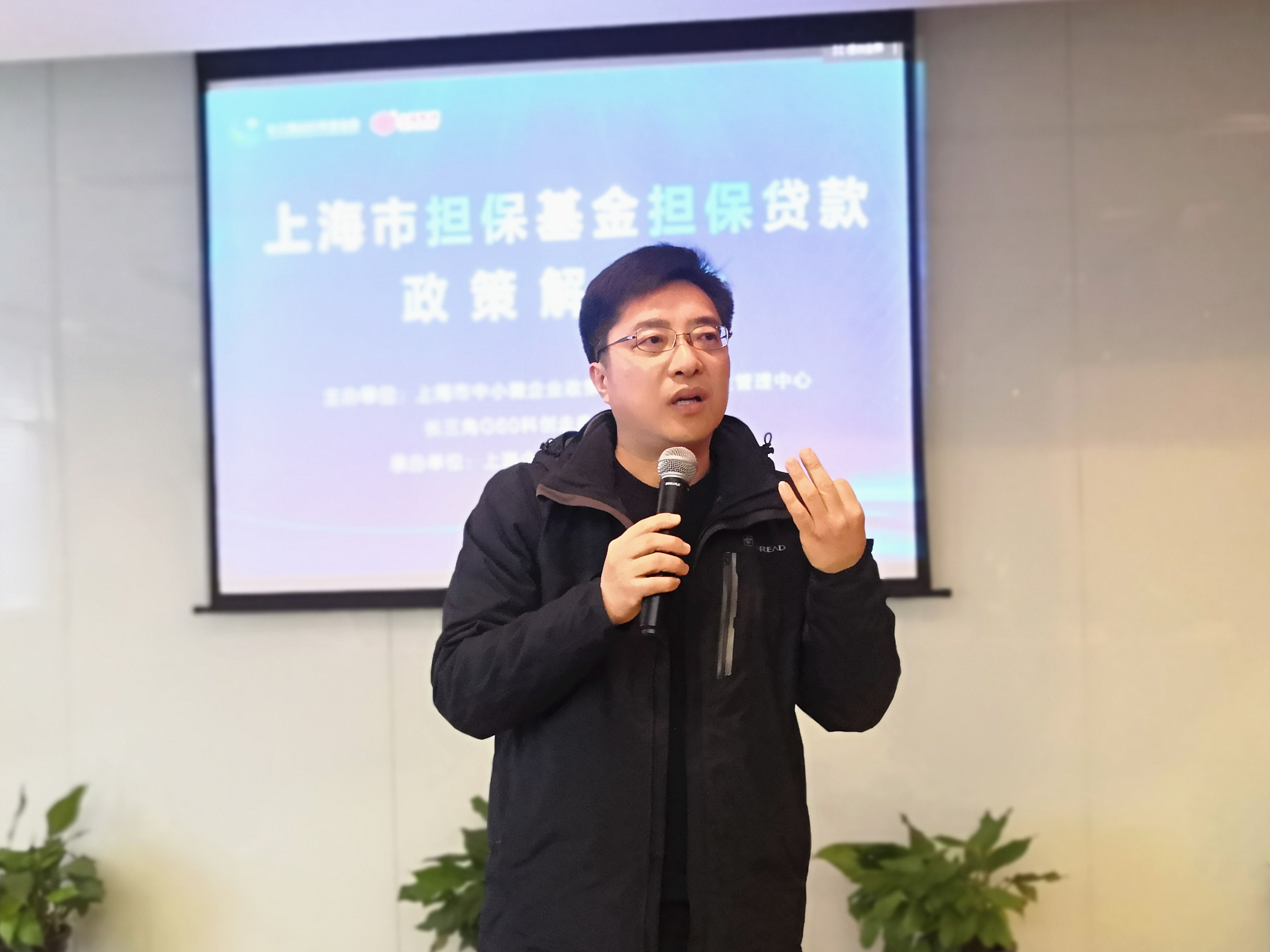 G60领导_副本.jpg