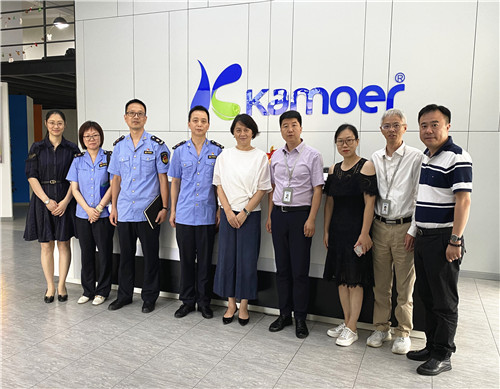 2021.7 松江区市场监管局副局长顾芙蓉走访企福科技园区【专精特新企业】上门答疑解惑