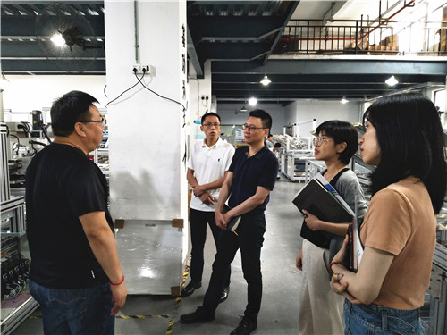 2021.8 松江区经委企业服务科深入企福科技园区企业调研指导