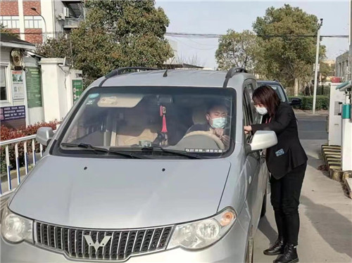 2022.4 为园区200多位驻厂工人提供生活保障，“企福人”煞费苦心