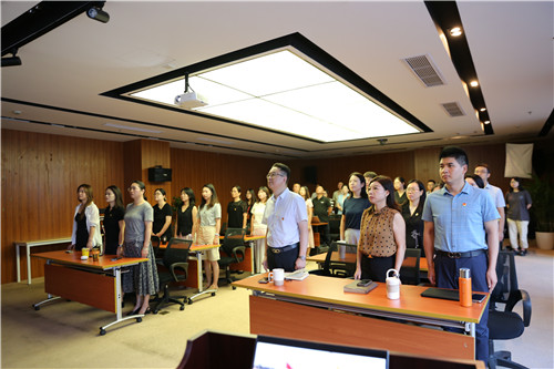 2025.9 企福天地党支部组织观看抗战胜利80周年阅兵式直播