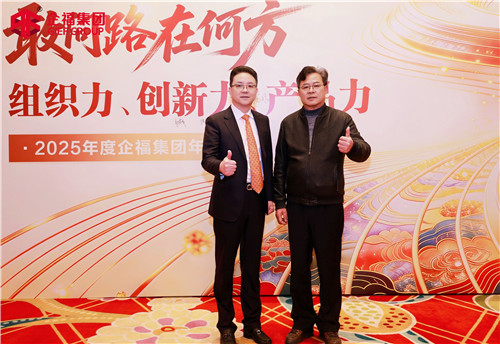 红毯1_副本.jpg 红毯1_副本.jpg