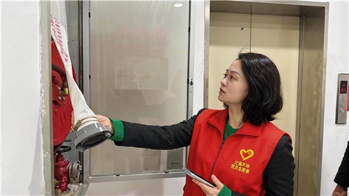 安全检查2_副本.jpg 安全检查2_副本.jpg